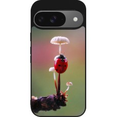 Google Pixel 9 / Pixel 9 Pro Case Hülle - Silikon schwarz Ladybird on a mushroom 2026