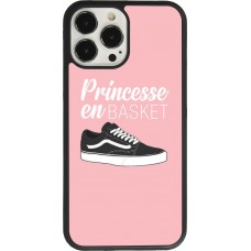 Coque iPhone 13 Pro Max - Silicone rigide noir princesse en basket