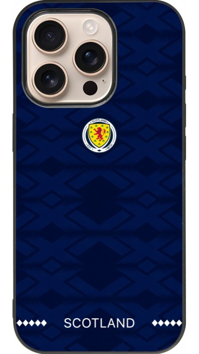 iPhone 16 Pro Case Hülle - Silikon schwarz Schottland 2026 personalisierbares Fussballtrikot