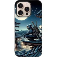 Coque iPhone 16 Pro - Silicone rigide noir Ninja sous la lune