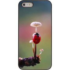 iPhone 5/5s / SE (2016) Case Hülle - Ladybird on a mushroom Spring 2026
