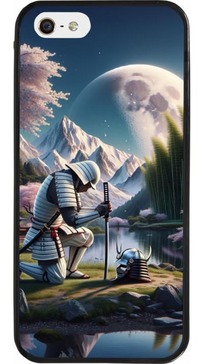 iPhone 5/5s / SE (2016) Case Hülle - Silikon schwarz Samurai Katana Mond