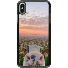 iPhone Xs Max Case Hülle - Cow with tulips Spring 2026