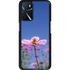 OPPO A16s Case Hülle - Bee on a flower Spring 2026