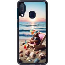 Samsung Galaxy A20e Case Hülle - Kackhaufen Emoji auf Liegestuhl