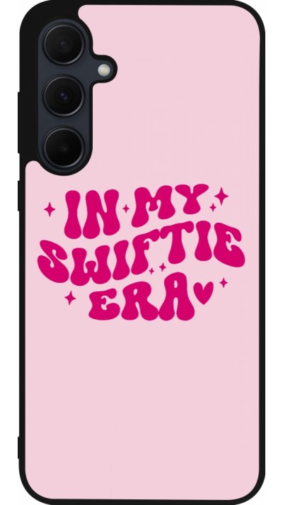 Samsung Galaxy A36 Case Hülle - Silikon schwarz Taylor Swift In My Swiftie Era - Pink