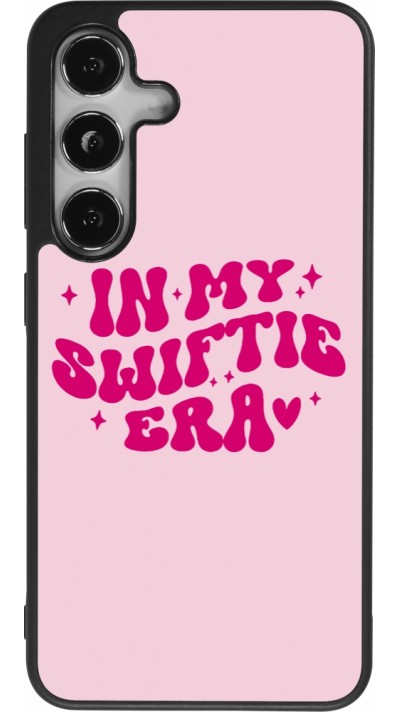 Samsung Galaxy S24 Case Hülle - Silikon schwarz Taylor Swift In My Swiftie Era - Pink