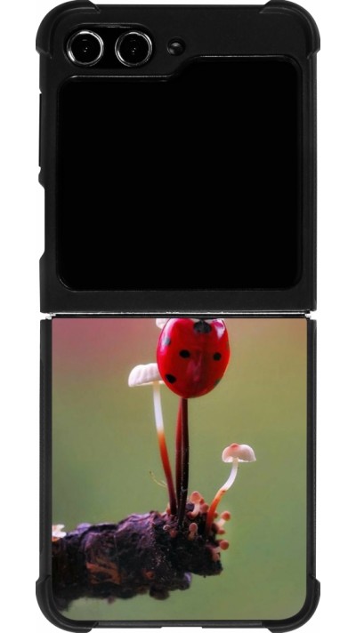 Samsung Galaxy Z Flip5 Case Hülle - Silikon schwarz Ladybird on a mushroom 2026