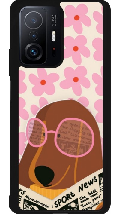 Coque Xiaomi 11T - Silicone rigide noir Dog with newspaper Spring 2026