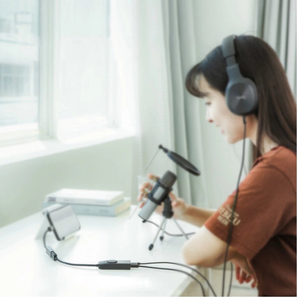 Ugreen externe Soundkarte Musikadapter USB 3.5 mm Mini Klinke mit Lautst&auml;rkeregler 15 cm - Schwarz