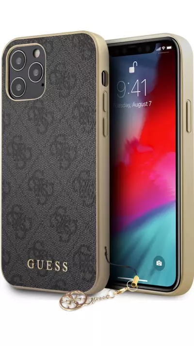 iPhone 13 Pro Max Case Hülle - Guess Leinwand Kunstleder Monogramm goldenen Metall-Logo mit Charm Anhänger - Schwarz / gold
