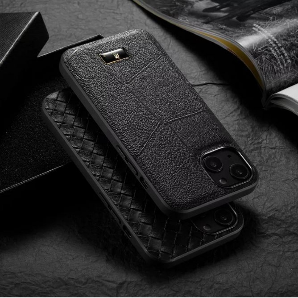 Coque iPhone 13 Pro Max - Fierre Shann étui en cuir  synthétique avec cicatrices - Noir