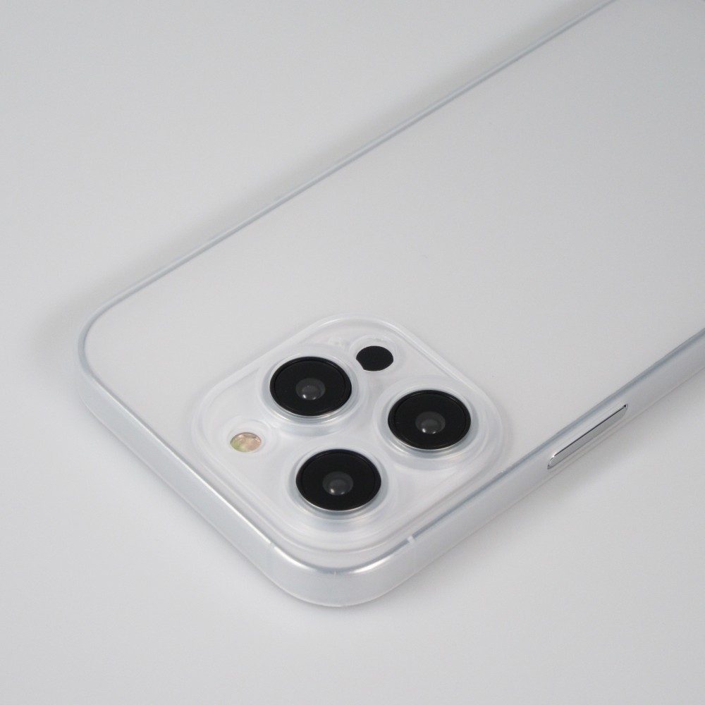 iPhone 16 Pro Max Case Hülle - Plastik ultra dünn semi-transparent matt - Weiss