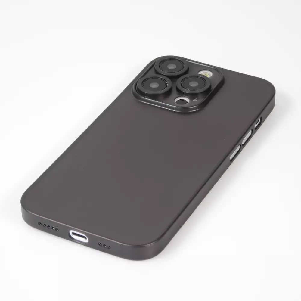 Coque iPhone 16 Pro - plastique ultra fin semi-transparent mat - Noir