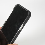 iPhone 15 Case Hülle - Premium Luxus Echtleder mit verstell- und abnehmbarem Lederriemen + MagSafe - Schwarz
