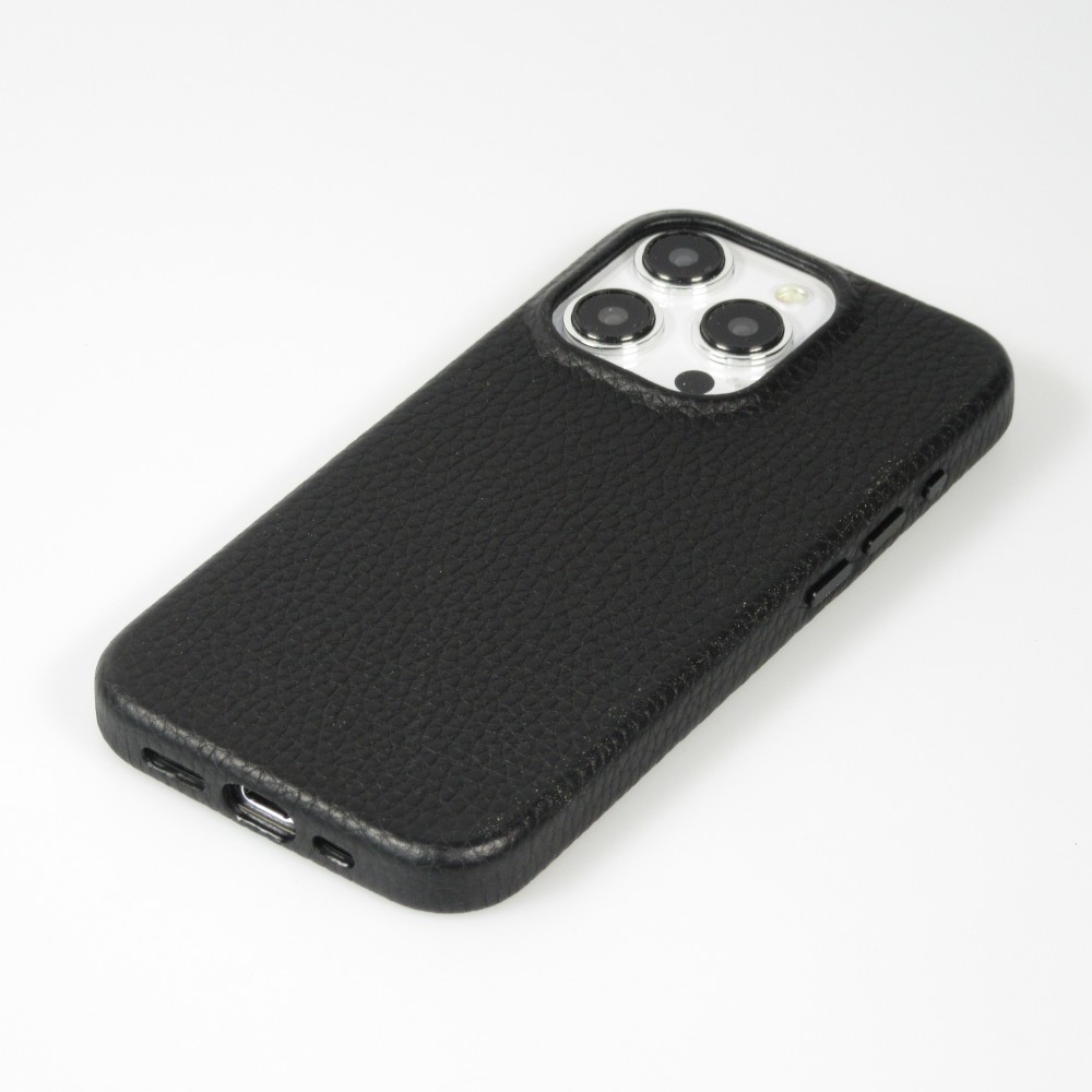 iPhone 15 Pro Max Case Hülle - Vollständig genarbtes Luxuskalbsleder mit Metallknöpfen und MagSafe - Schwarz