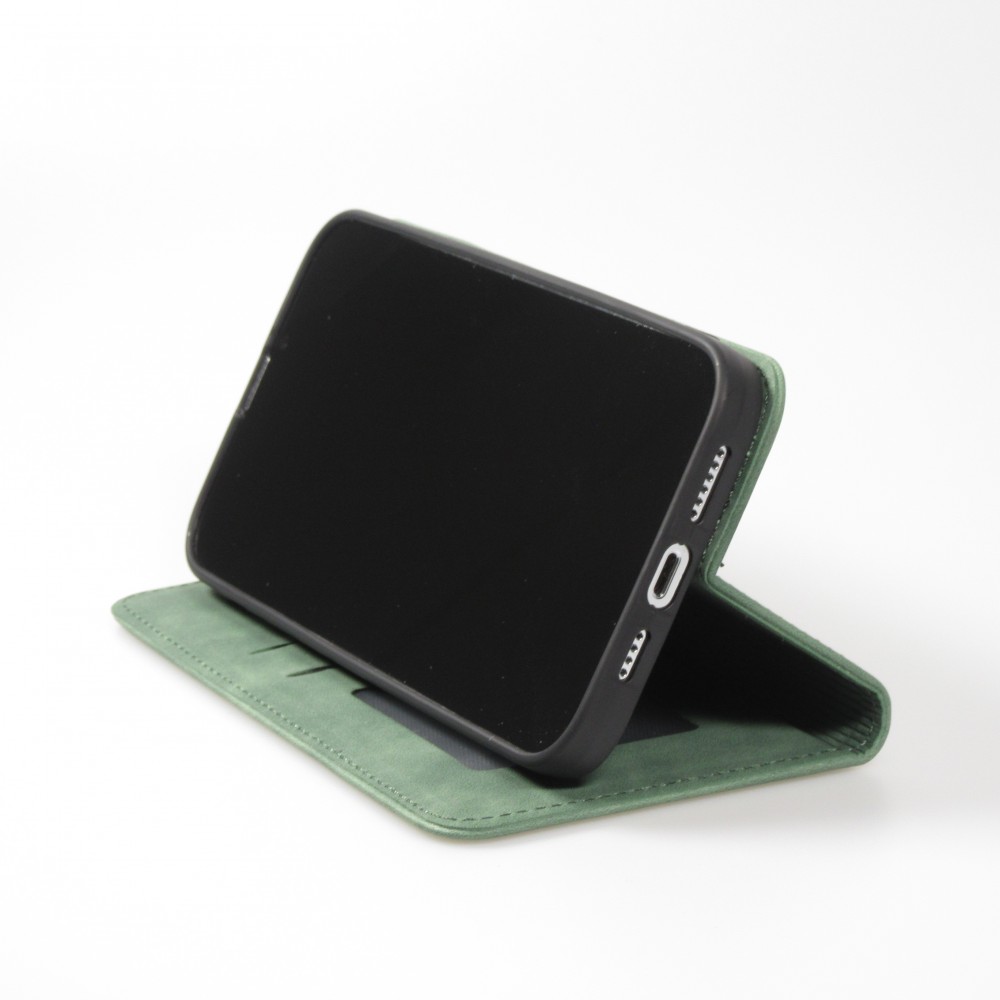 Leder Tasche Case iPhone 16e - Flip Wallet vintage mit Magnetverschluss und Kartenhalter - Dunkelgrün