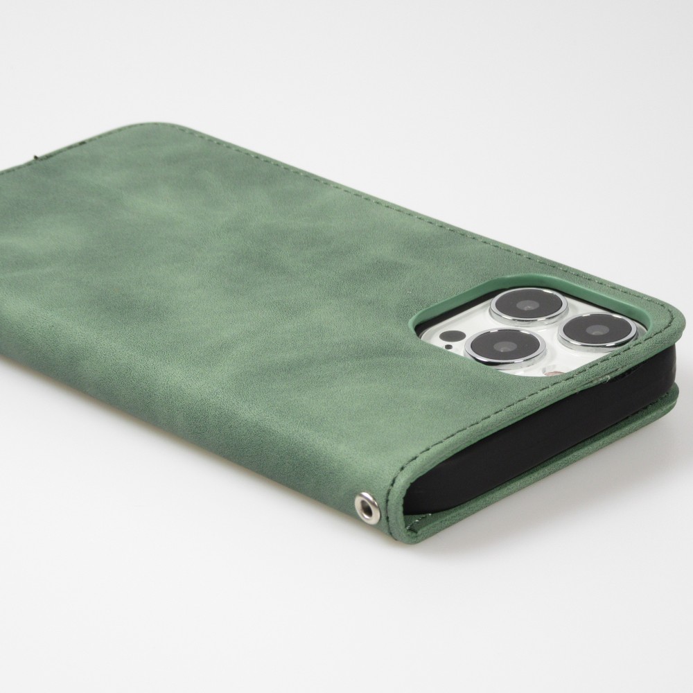 Leder Tasche Case iPhone 16e - Flip Wallet vintage mit Magnetverschluss und Kartenhalter - Dunkelgrün