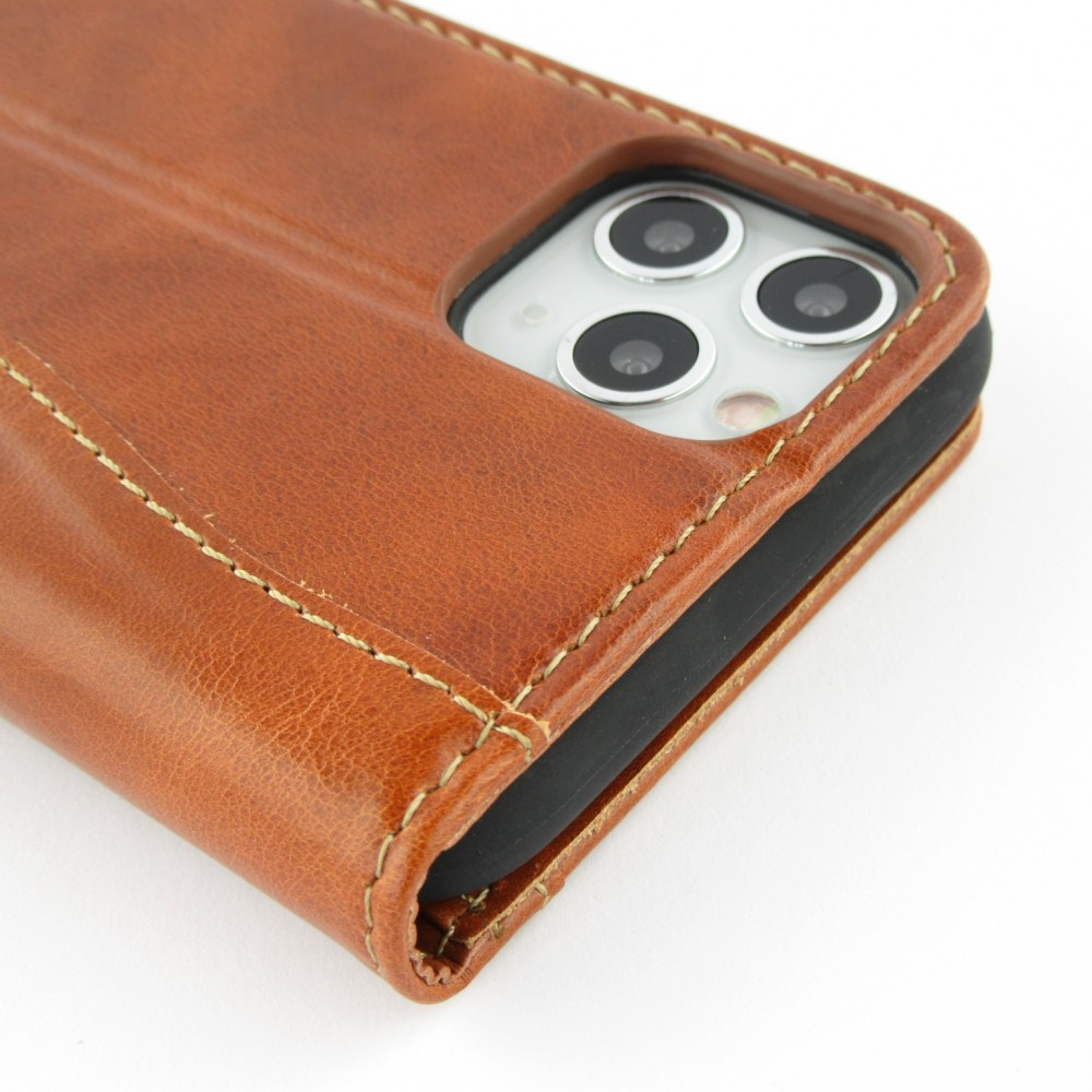 Hülle iPhone 11 Pro - Flip Fierre Shann Echtleder - Braun
