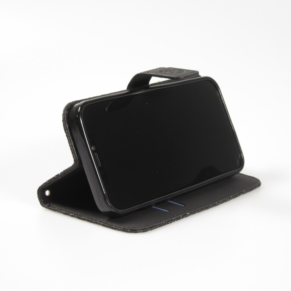 iPhone 13 Pro Max Case Hülle - Premium Flip Wallet Kautschuk oriental Muster mit Magnetverschluss - Schwarz