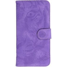 iPhone 15 Case Hülle - 3D Flip Kunstleder Auge des Tigers - Violett