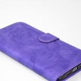 iPhone 15 Case Hülle - 3D Flip Kunstleder Auge des Tigers - Violett