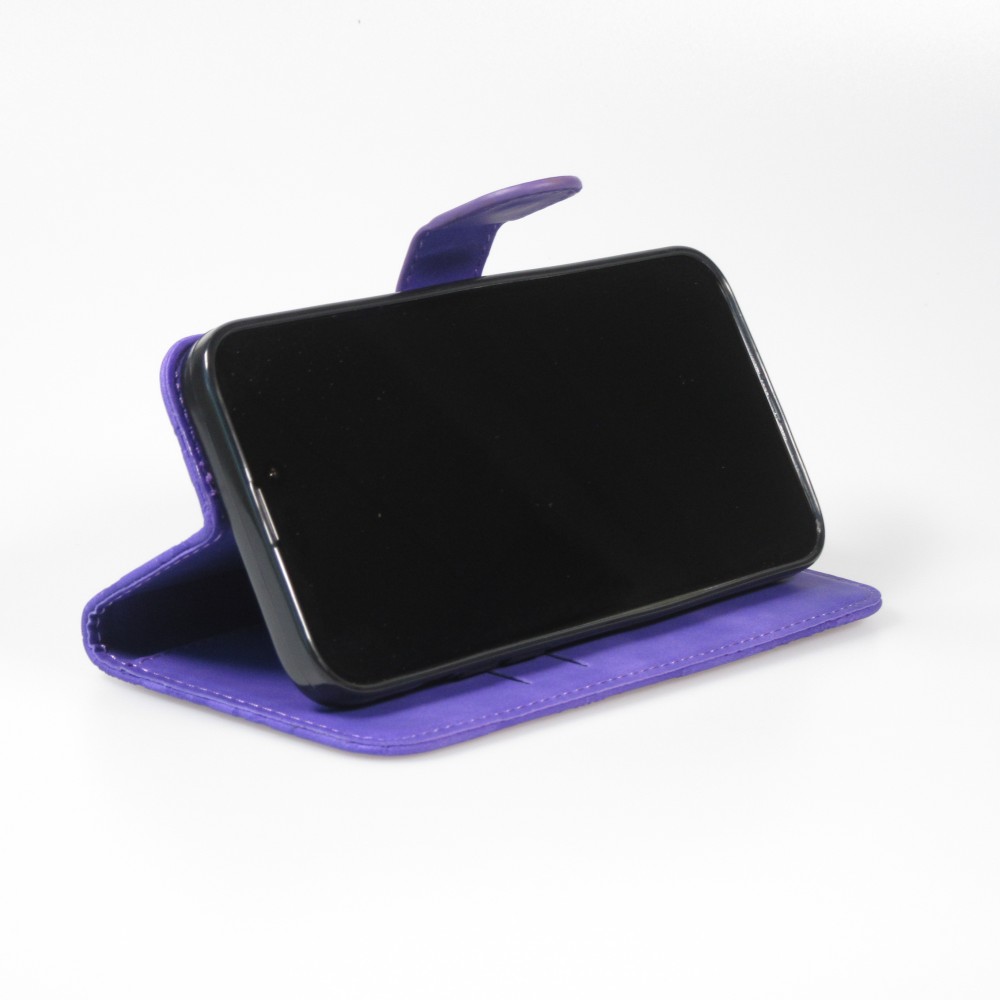 iPhone 15 Case Hülle - 3D Flip Kunstleder Auge des Tigers - Violett