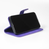 iPhone 15 Case Hülle - 3D Flip Kunstleder Auge des Tigers - Violett