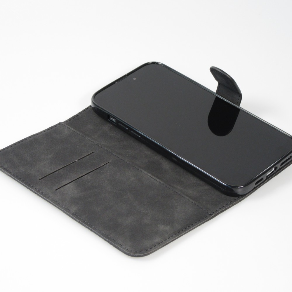 Fourre iPhone 15 Pro Max - Flip 3D en similicuir Oeil du tigre - Noir