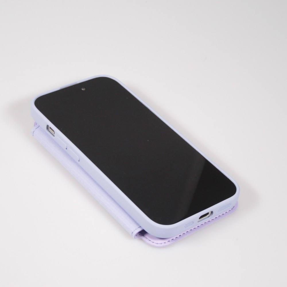 iPhone 15 Case H&uuml;lle - Flip weiches Silikon mit matt glatter Oberfl&auml;che - Hellviolett