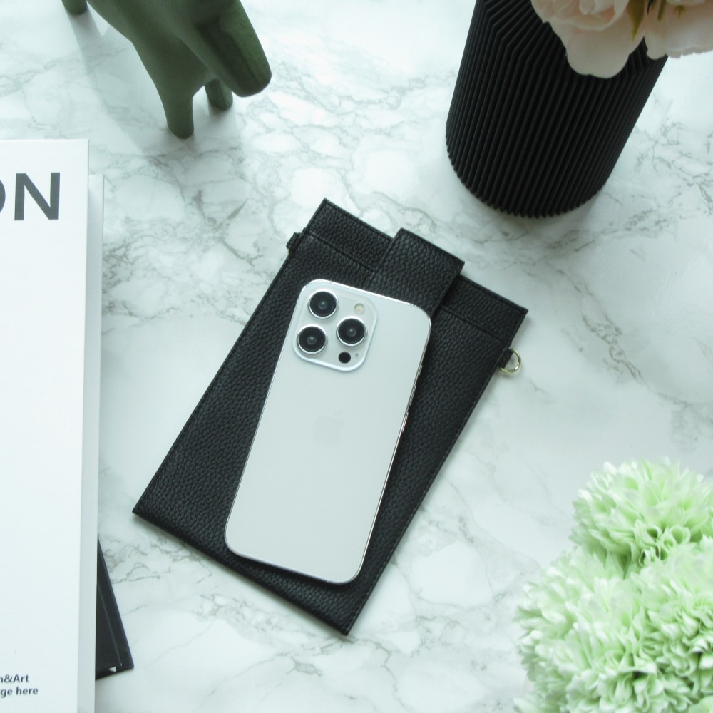Elegante universelle Smartphone Umhängetasche aus veganem Leder inkl. Umhängegurt aus Leder (vegan) - Schwarz