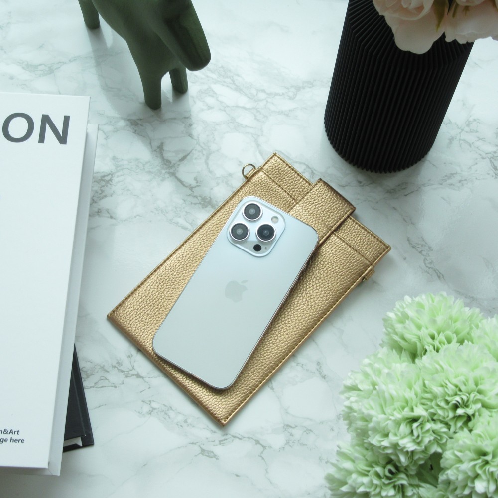 Elegante universelle Smartphone Umhängetasche aus veganem Leder inkl. Umhängegurt aus Leder (vegan) - Gold