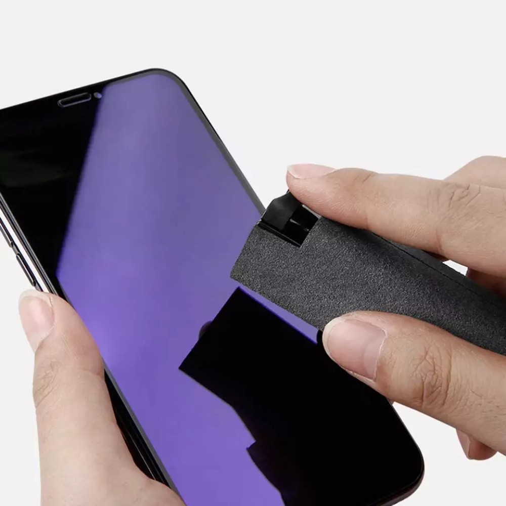 2-in-1-Reinigungsspray für Smartphone-Displays mit integriertem Mikrofasertuch - Grau
