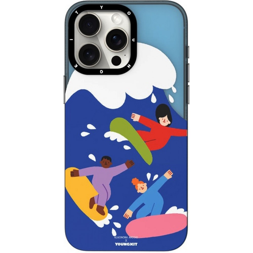 iPhone 15 Pro Case H&uuml;lle - Farbenfrohe und lustige Surfer am Strand Youngkit Design Eleonora Arosio - Multicolor