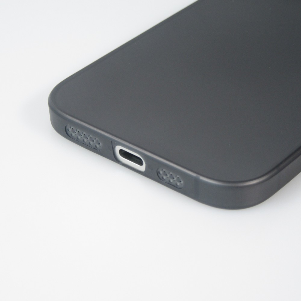 iPhone 16 Plus Case H&uuml;lle - Ultraflaches matte semi-transparente Kunststoff - Schwarz