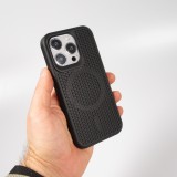 iPhone 15 Pro Max Case Hülle - Ultra-leicht und luftig mit MagSafe-kompatiblem Gitterdesign - Schwarz