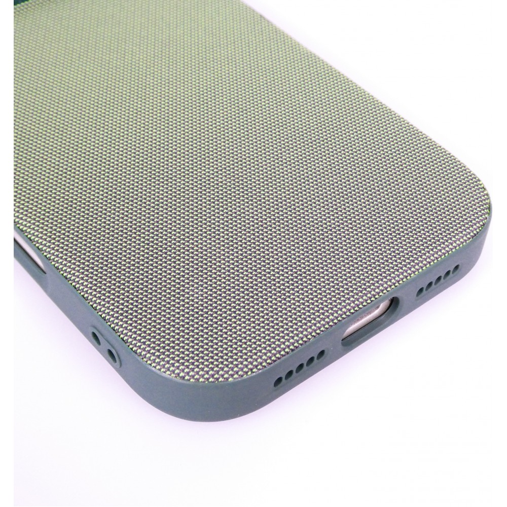 Coque iPhone 17 Pro - Tissage technique compatible avec MagSafe finition premium et protection &eacute;l&eacute;gante - Vert
