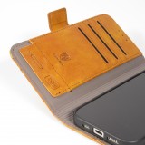 iPhone 17 Air Leder Tasche - Flip Wallet Echtleder mit Akzentstreifen & Kartenhalter - Hellbraun