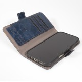 Etui cuir iPhone 17 - Flip Wallet en cuir véritable avec stripe design et compartiment à cartes - Bleu