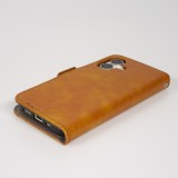 iPhone 17 Leder Tasche - Flip Wallet Echtleder mit Akzentstreifen & Kartenhalter - Hellbraun