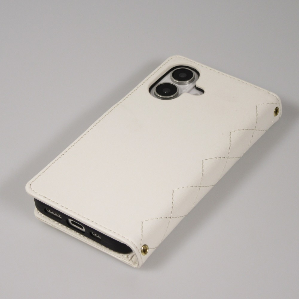 iPhone 16 Case H&uuml;lle - Elegante Flip-Matratze mit Magnetverschluss Trageschlaufe und Kartenf&auml;chern - Weiss