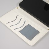 iPhone 16 Case H&uuml;lle - Elegante Flip-Matratze mit Magnetverschluss Trageschlaufe und Kartenf&auml;chern - Weiss