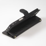 iPhone 16 Case H&uuml;lle - Elegante Flip-Matratze mit Magnetverschluss Trageschlaufe und Kartenf&auml;chern - Schwarz