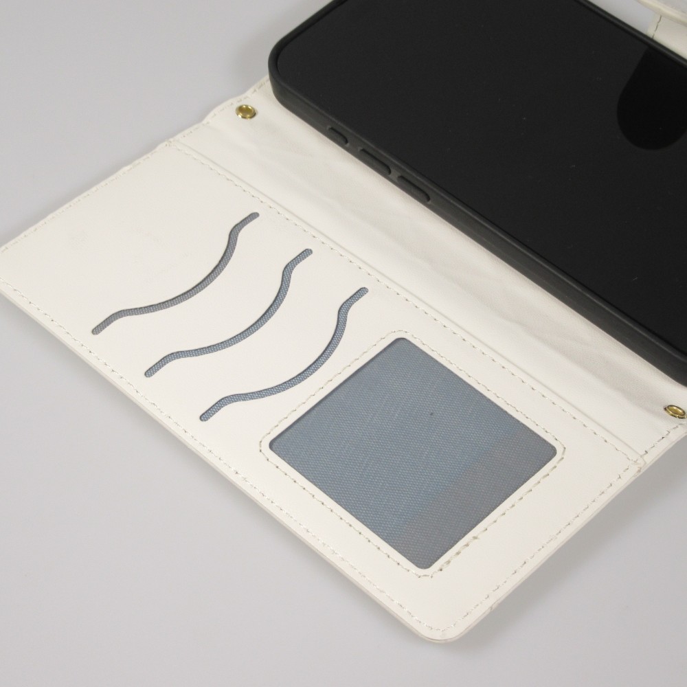 iPhone 16 Pro Max Case H&uuml;lle - Elegante Flip-Matratze mit Magnetverschluss Trageschlaufe und Kartenf&auml;chern - Weiss