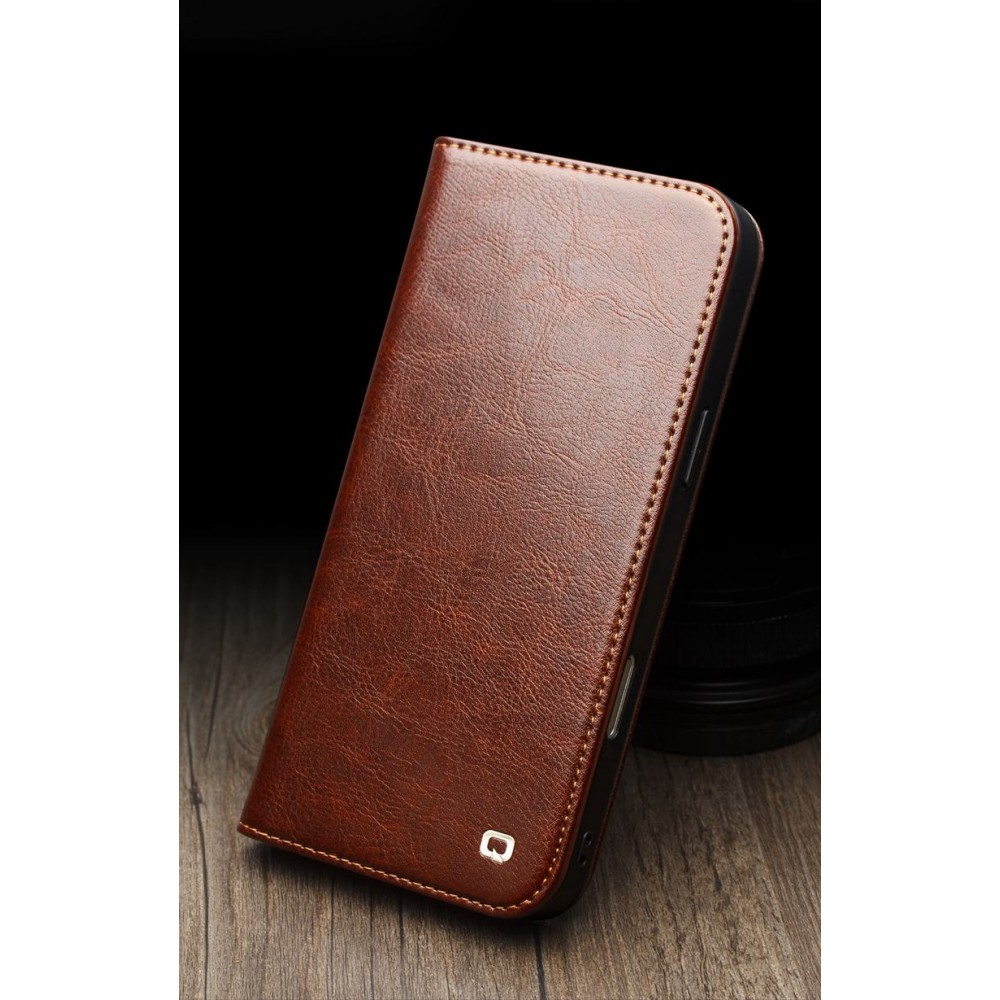 iPhone 17 Pro Case Hülle - Qialino Flip Classic Wallet Echtleder - Hellbraun