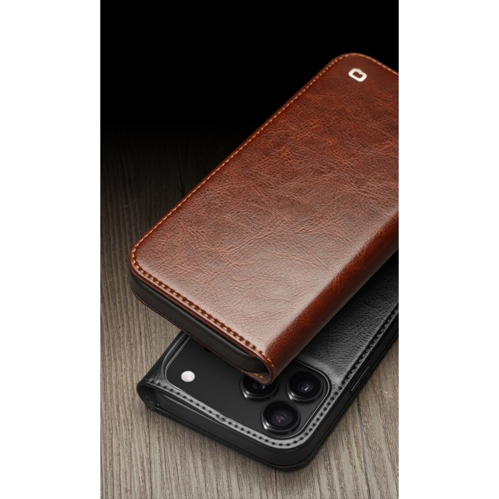 iPhone 17 Pro Case Hülle - Qialino Flip Classic Wallet Echtleder - Hellbraun