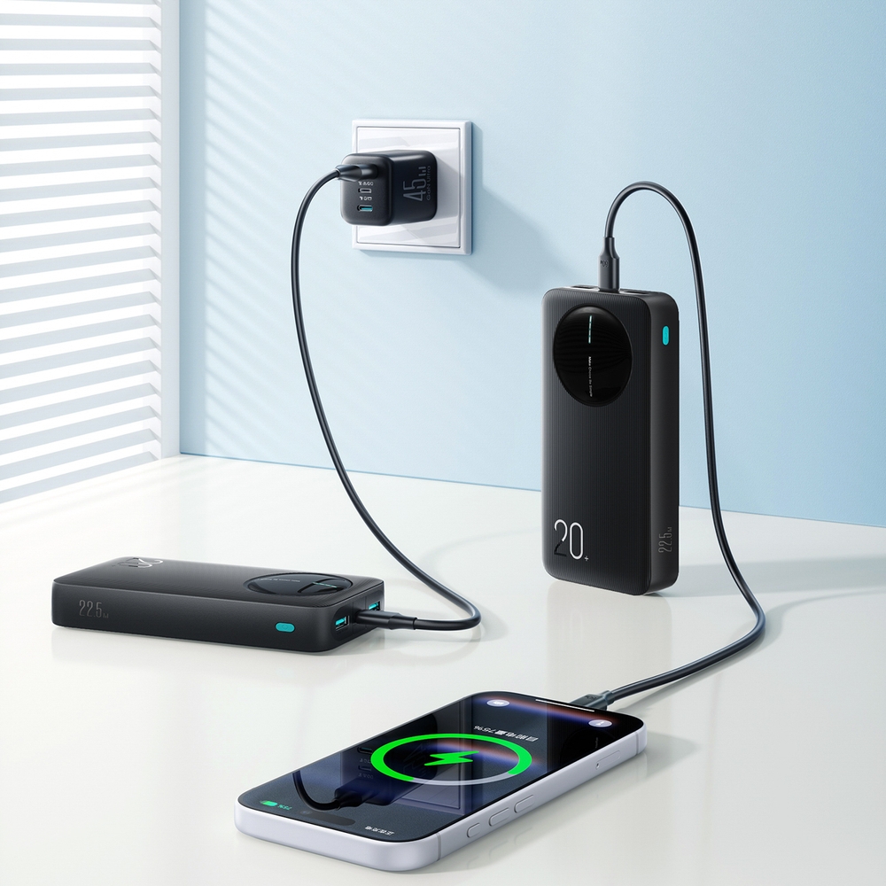 Joyroom JR-PBF14 Pro Powerbank 3-in-1 20000mAh 22.5W sauberes Design 2x USB-A 2.4 & 1x USB-C (In+Out) - Schwarz