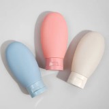 3er Set wiederverwendbare Silikon-Reiseflaschen f&uuml;r Kosmetik und Pflege (60 ml) - Fluggeeignet - Multicolore