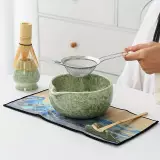 Set de cérémonie pour thé matcha 7 pièces avec fouet en bois (chasen) / support / bol céramique / tapis / accessoires - Vert