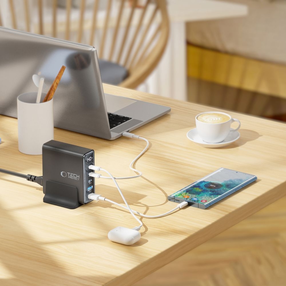 Tech-Protect DC140W-GAN Mehrport-Ladestation mit 5 Anschlüssen 3x PD USB-C und 2x QC 3.0 USB-A - Schwarz